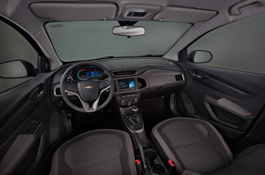  Chevrolet Prisma LTZ 2013 года  (фото 2 из 75)